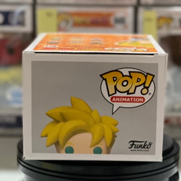 Funko Pop! Dragon Ball Z: Super Saiyan Gohan with Noodles 951 - Picture 5 of 8
